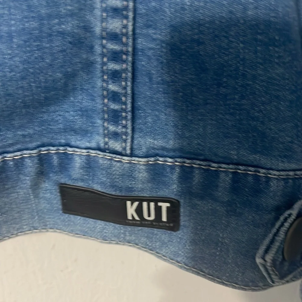 Kut from the kloth distressed Jean jacket - Picture 7 of 10